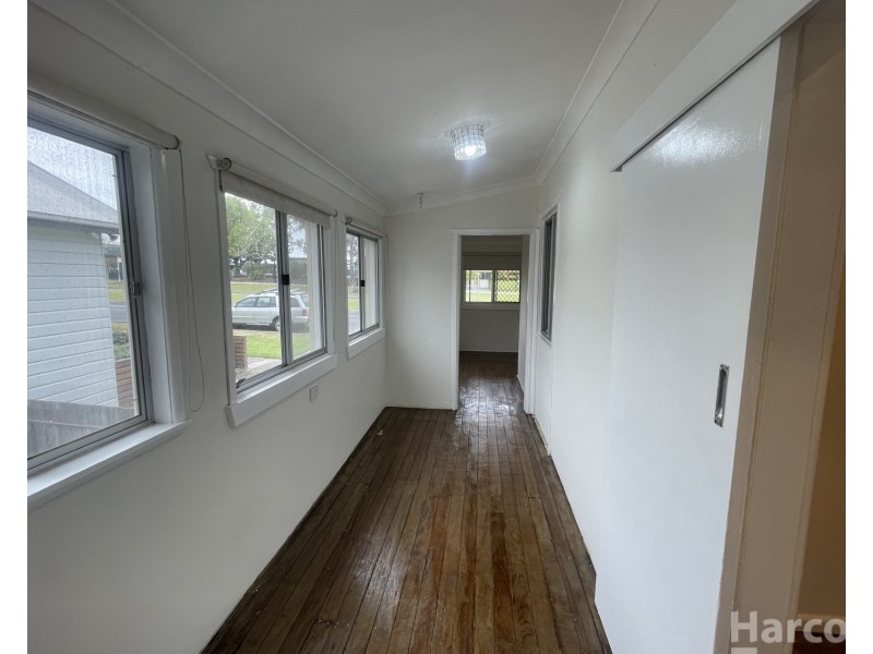 24 Marsh Street Street, West Kempsey NSW 2440