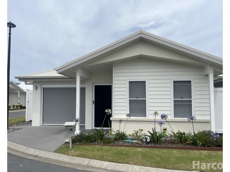 8 Augusta Crescent, South West Rocks NSW 2431
