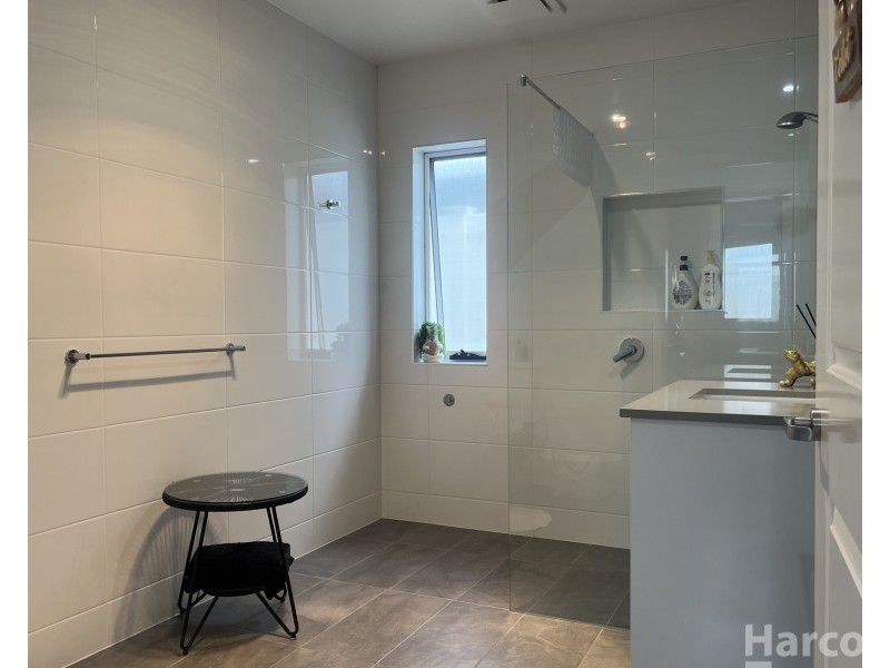8 Augusta Crescent, South West Rocks NSW 2431