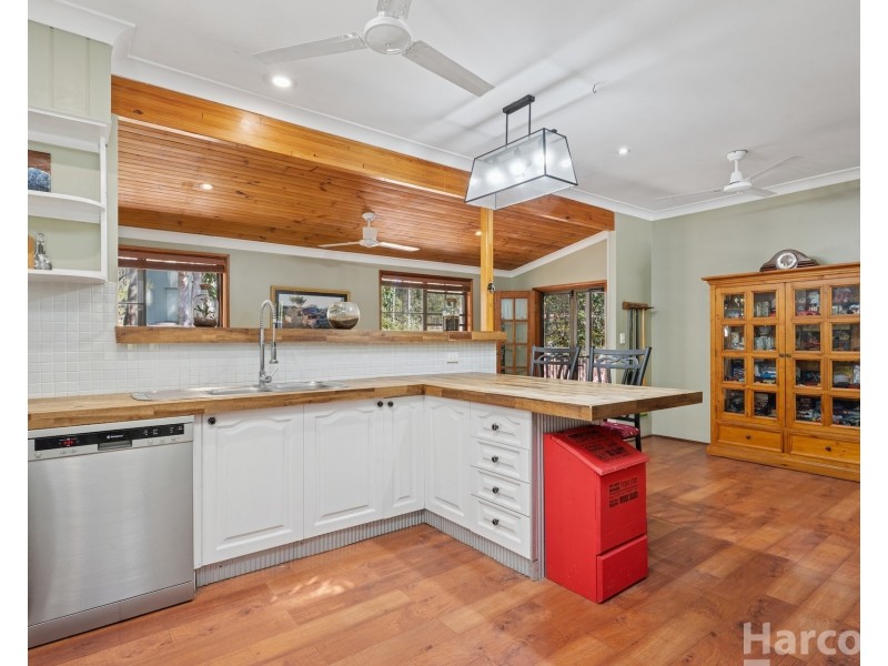 8 Mahogany Crescent, Yarravel NSW 2440