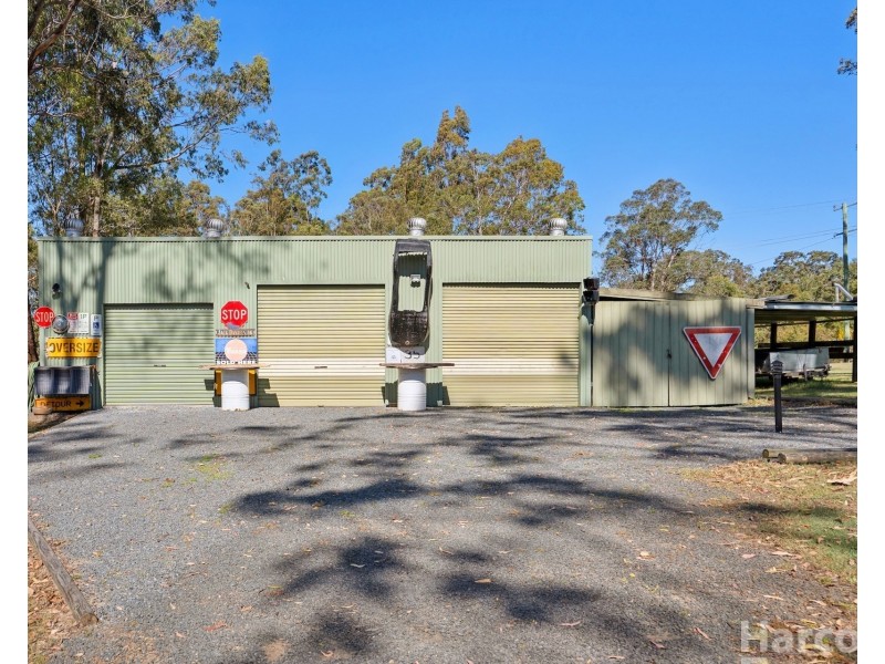 8 Mahogany Crescent, Yarravel NSW 2440