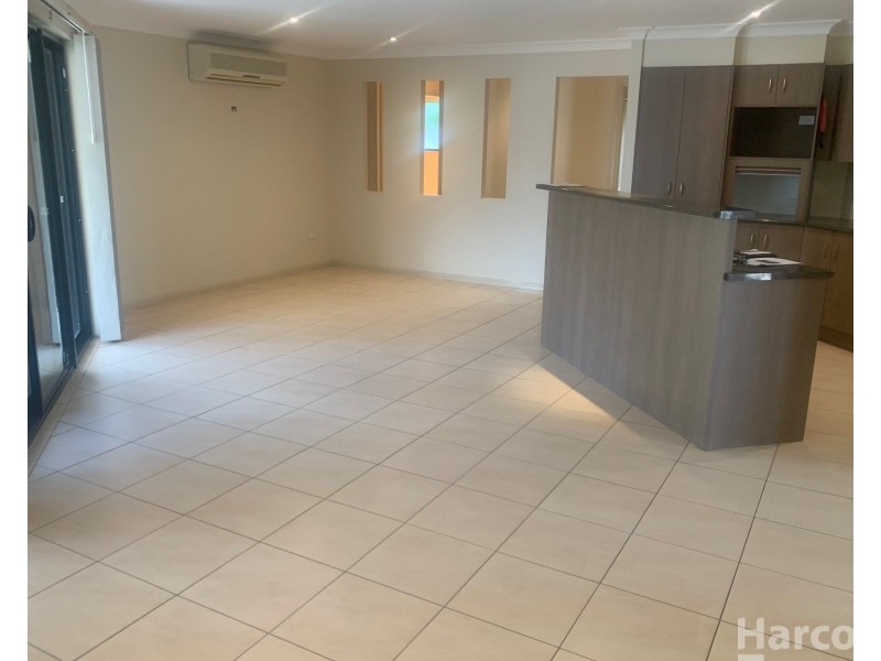 2 Yates Place, West Kempsey NSW 2440