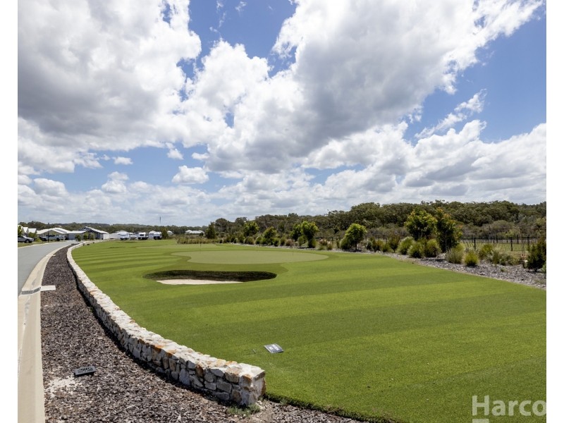 31 Augusta Crescent, South West Rocks NSW 2431