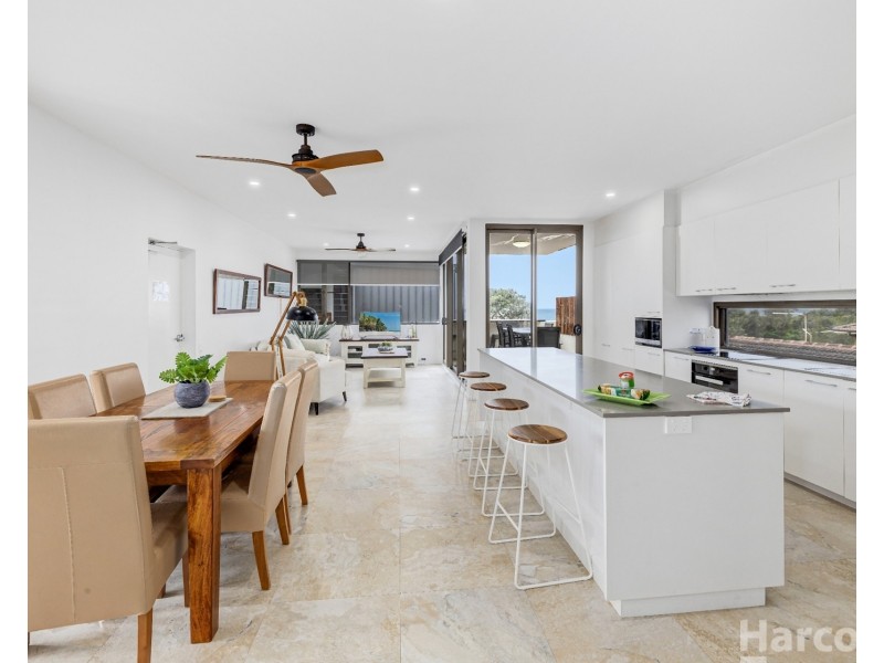 2/2 Memorial Avenue, South West Rocks NSW 2431