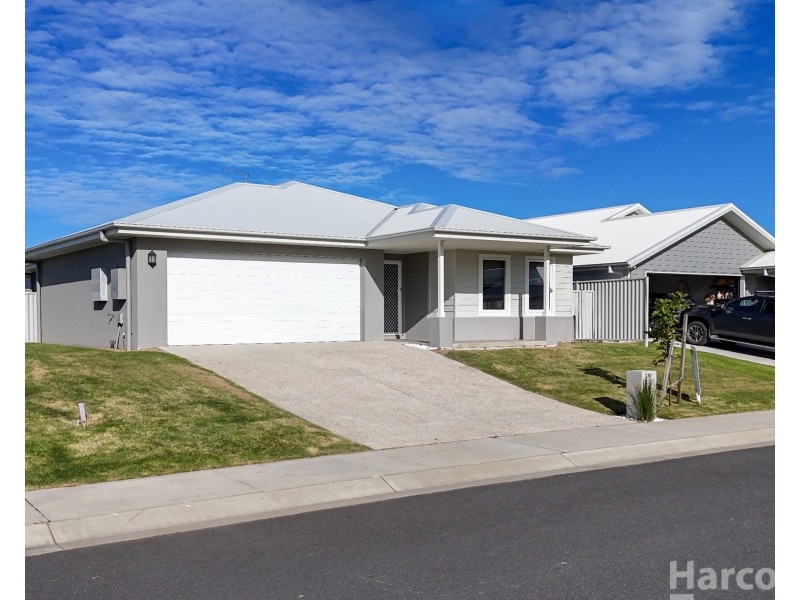 30 Swift Place, South West Rocks NSW 2431