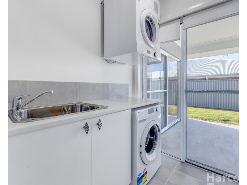 30 Swift Place, South West Rocks NSW 2431