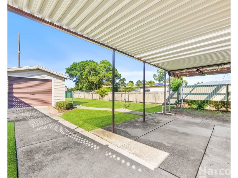 33 Tabrett Street, West Kempsey NSW 2440