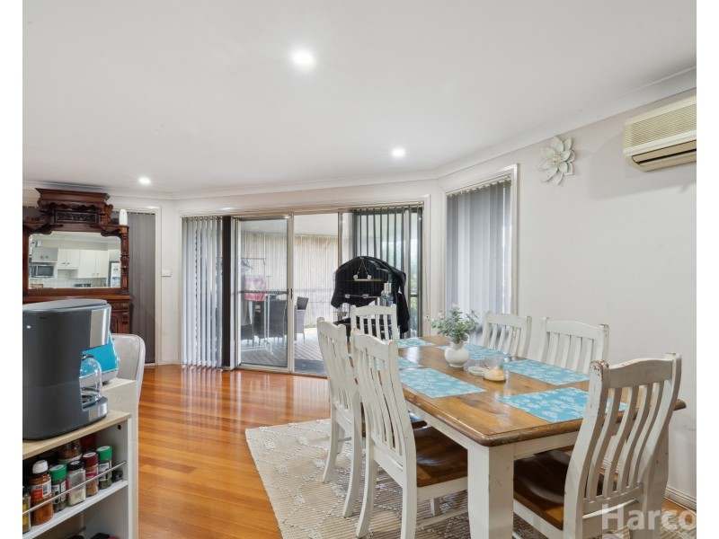 17 Springfields Drive, Greenhill NSW 2440