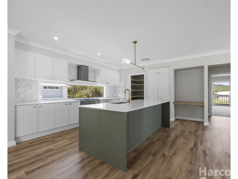 37 Swift Place, South West Rocks NSW 2431