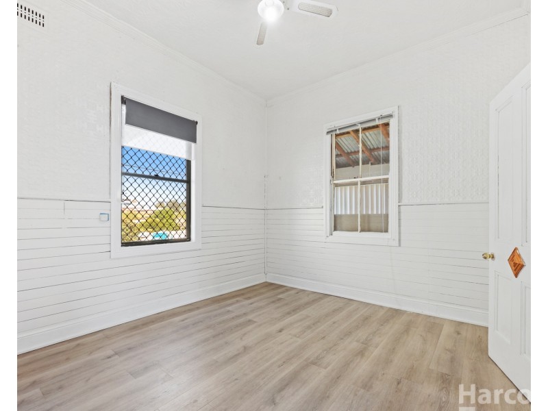 25 Tabrett Street, West Kempsey NSW 2440