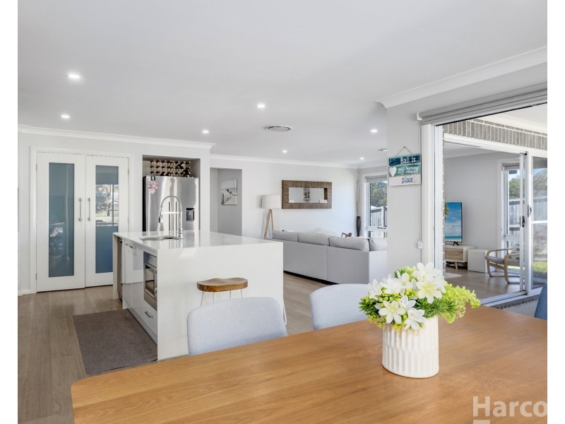 17 Rosedale Avenue, South West Rocks NSW 2431
