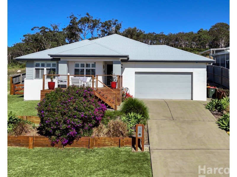 17 Rosedale Avenue, South West Rocks NSW 2431