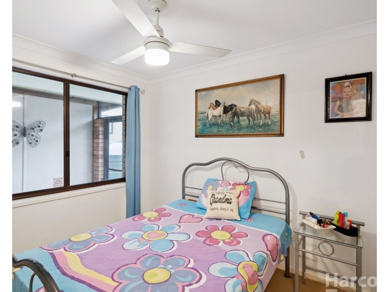 1 Hillview Drive, Yarravel NSW 2440