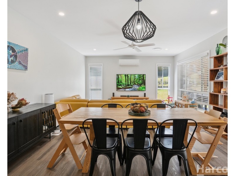 18 Springfields Drive, Greenhill NSW 2440