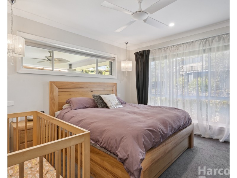 18 Springfields Drive, Greenhill NSW 2440