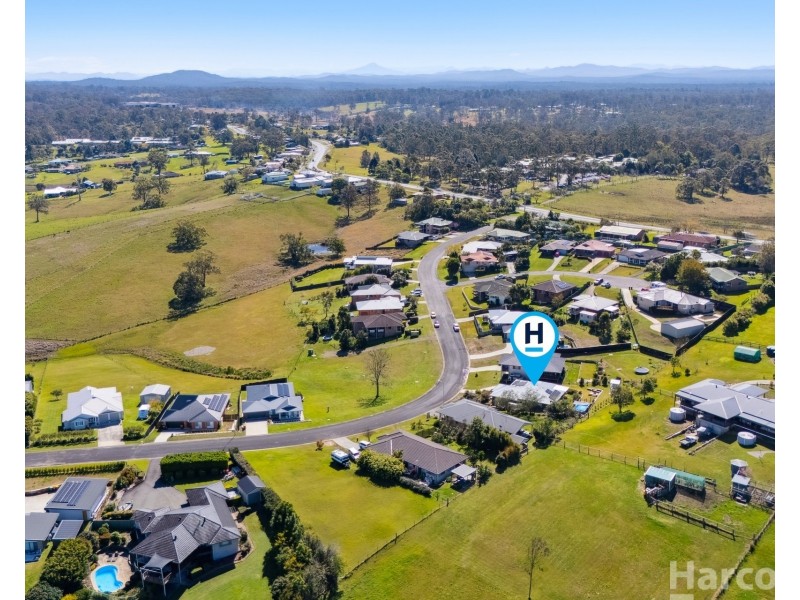 18 Springfields Drive, Greenhill NSW 2440