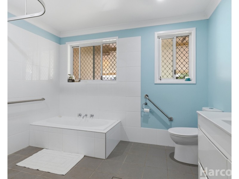 1 Monash Avenue, West Kempsey NSW 2440