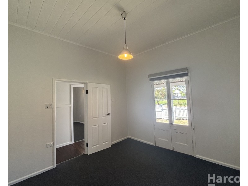 52 Wide Street, West Kempsey NSW 2440