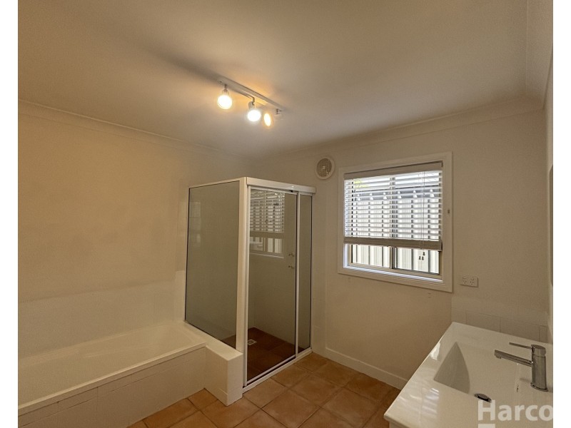 52 Wide Street, West Kempsey NSW 2440