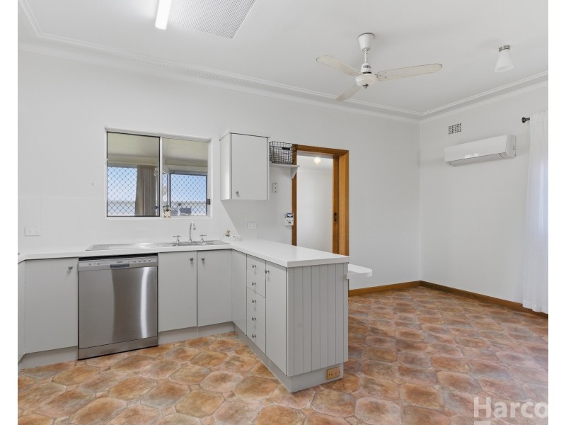 19 Cochrane Street, West Kempsey NSW 2440