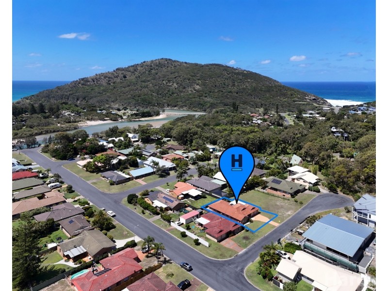 2 Mowong Close, Hat Head NSW 2440