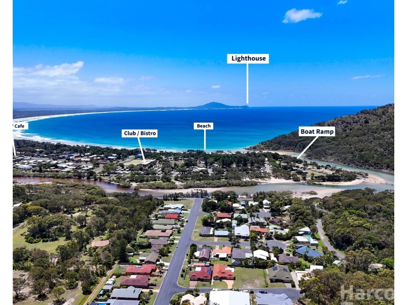 2 Mowong Close, Hat Head NSW 2440