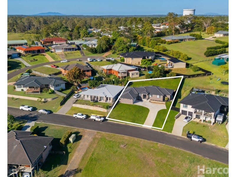 14 Springfields Drive, Greenhill NSW 2440