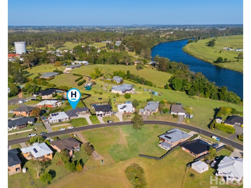 14 Springfields Drive, Greenhill NSW 2440