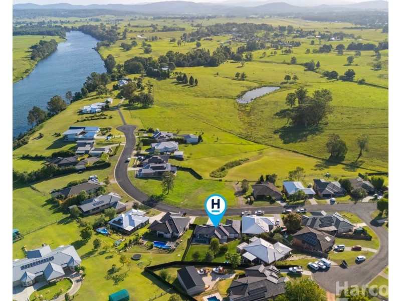 14 Springfields Drive, Greenhill NSW 2440