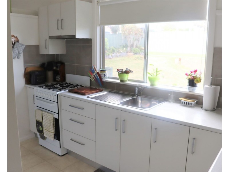 2 Ronald Wixted Avenue, South Kempsey NSW 2440