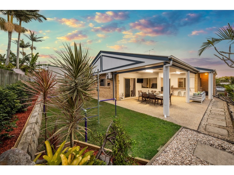 30 Third Avenue, Coolum Beach QLD 4573