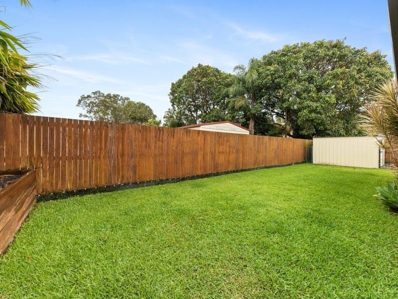 2/107 Yandina Coolum Road, Coolum Beach QLD 4573