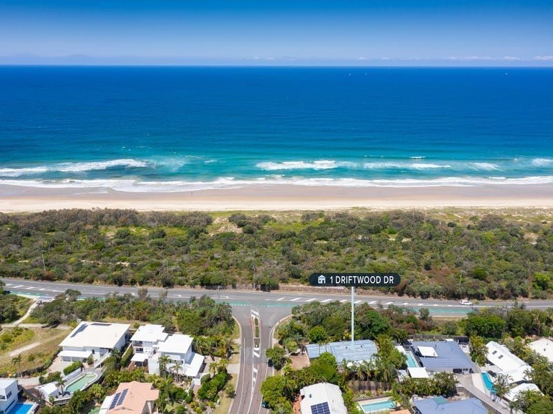 1 Driftwood Drive, Castaways Beach QLD 4567