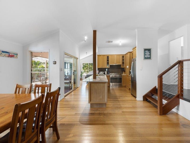1 Driftwood Drive, Castaways Beach QLD 4567