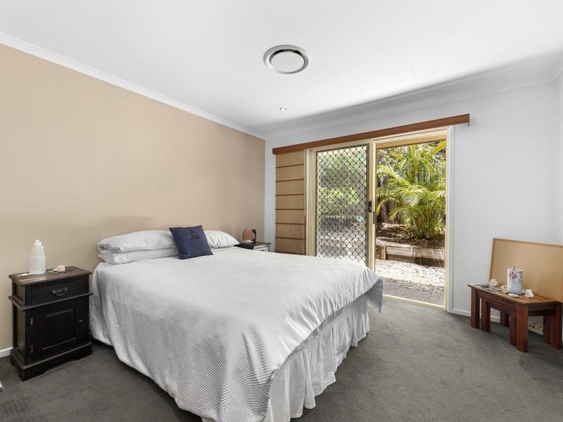 1 Driftwood Drive, Castaways Beach QLD 4567