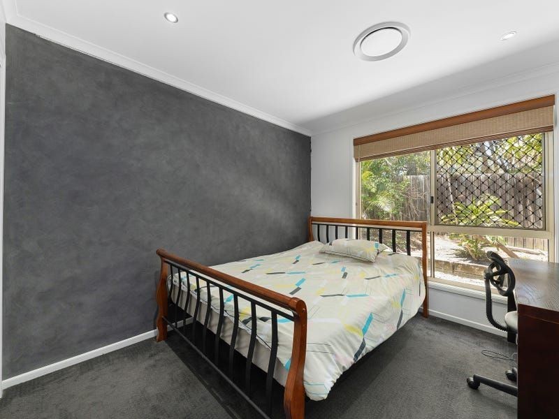 1 Driftwood Drive, Castaways Beach QLD 4567