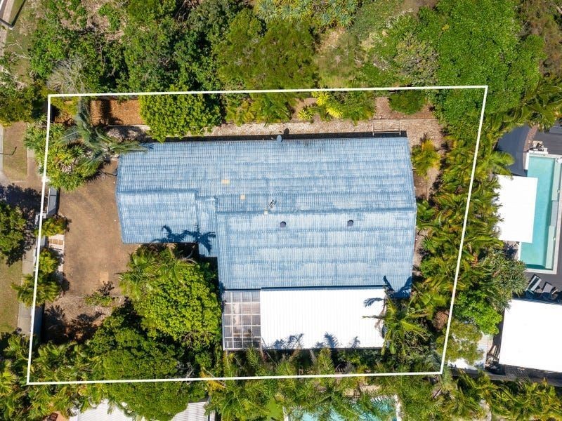 1 Driftwood Drive, Castaways Beach QLD 4567