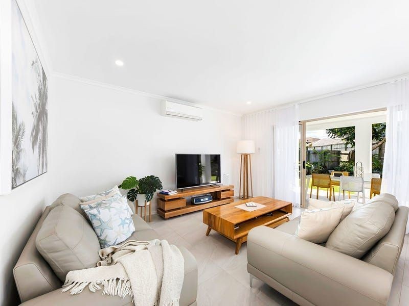 6 Sandhurst Crescent, Peregian Springs QLD 4573