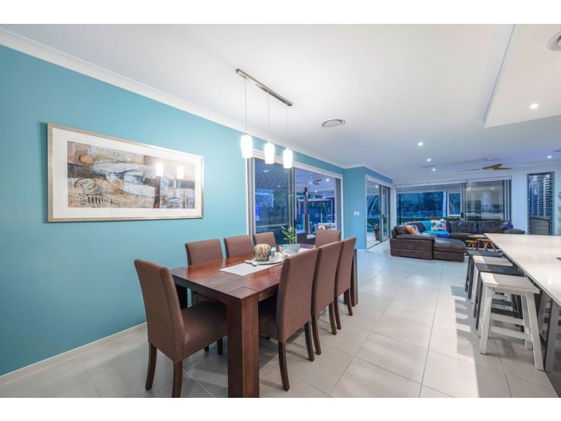 77 The Avenue, Peregian Springs QLD 4573