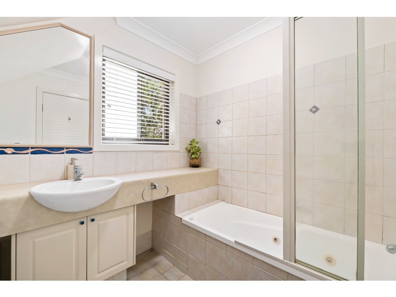 1/21 Bay Terrace, Coolum Beach QLD 4573