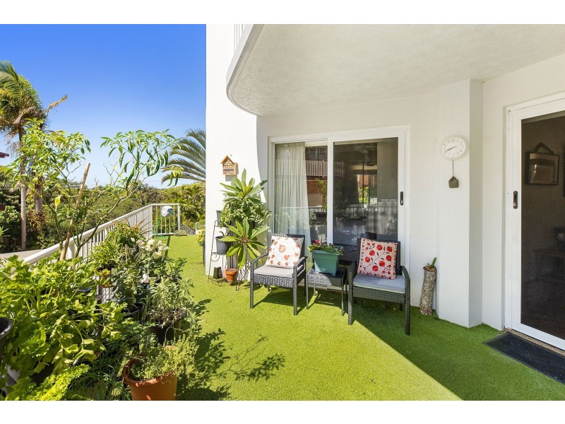 2/34 First Avenue, Coolum Beach QLD 4573