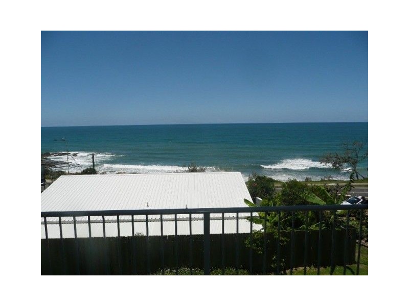 2/137 Coolum Terrace, Coolum Beach QLD 4573