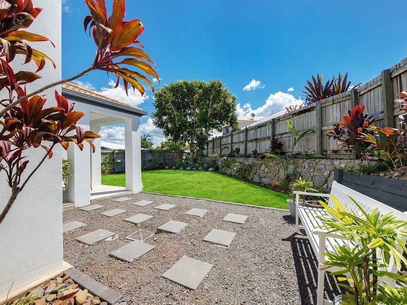 6 Sandhurst Crescent, Peregian Springs QLD 4573