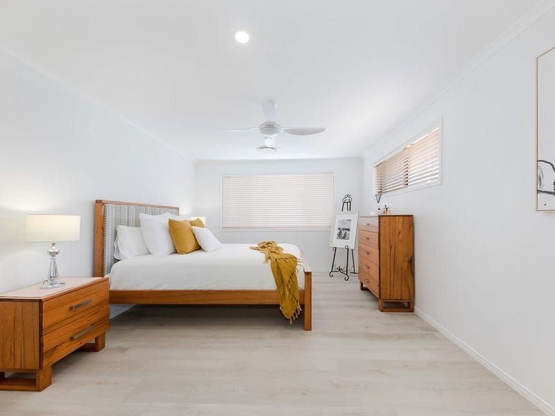 6 Sandhurst Crescent, Peregian Springs QLD 4573