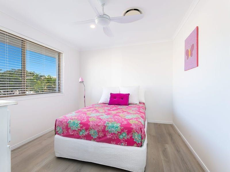 6 Sandhurst Crescent, Peregian Springs QLD 4573