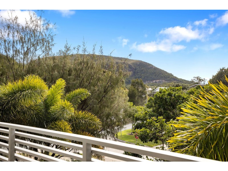 1204/27 Boardwalk Boulevard, Mount Coolum QLD 4573