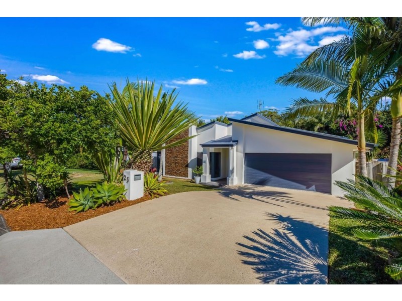 25 Riviera Crescent, Peregian Springs QLD 4573