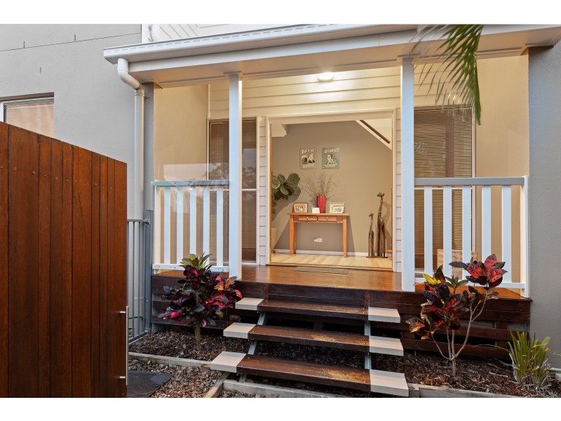 19 Beachway Parade, Marcoola QLD 4564