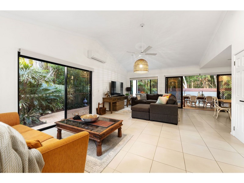 42 Warran Road, Yaroomba QLD 4573