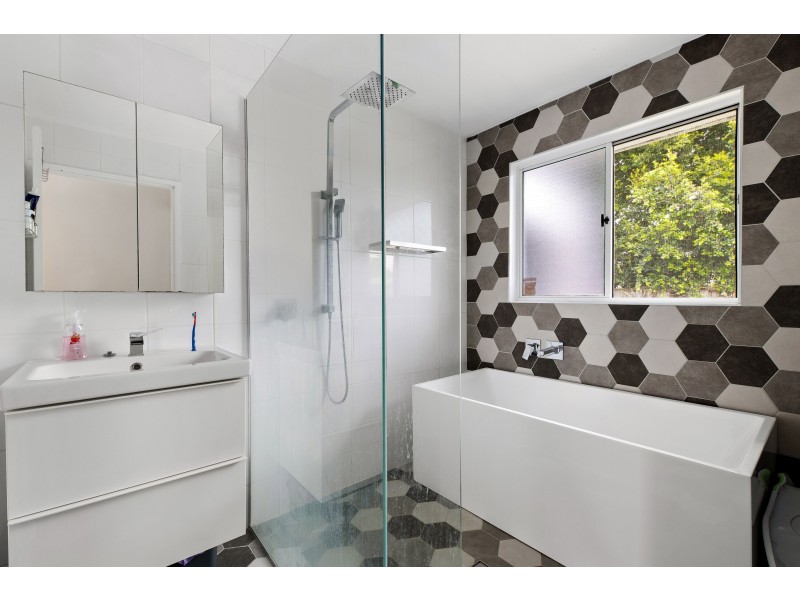 4 Cascade Drive, Yandina QLD 4561